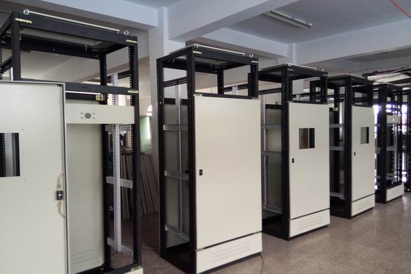 和政控制柜-控制柜布线要求